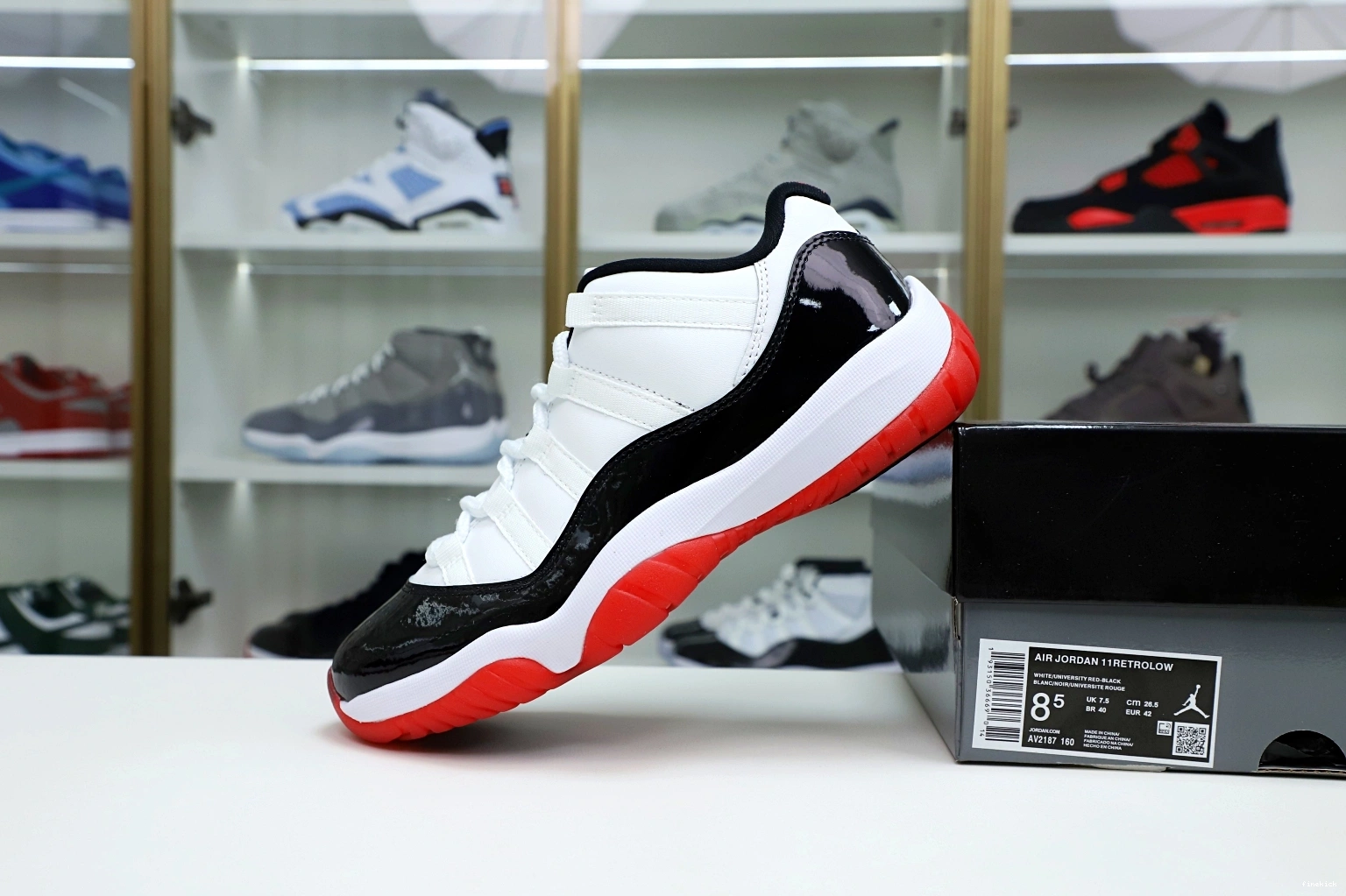 11 JORDAN AIR BRED WHITE LOW 1221